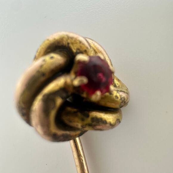 Antique Victorian solid 12kt rose yellow gold red paste knotted stick pin brooch - Picture 4 of 10